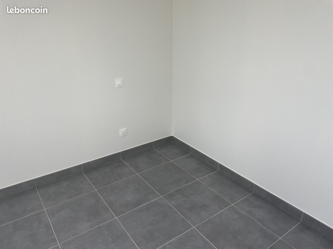 Appartement à louer, 28m², Charvonnex
