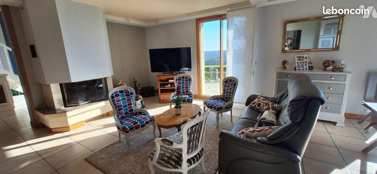 Maison à vendre, 239m², Gosné