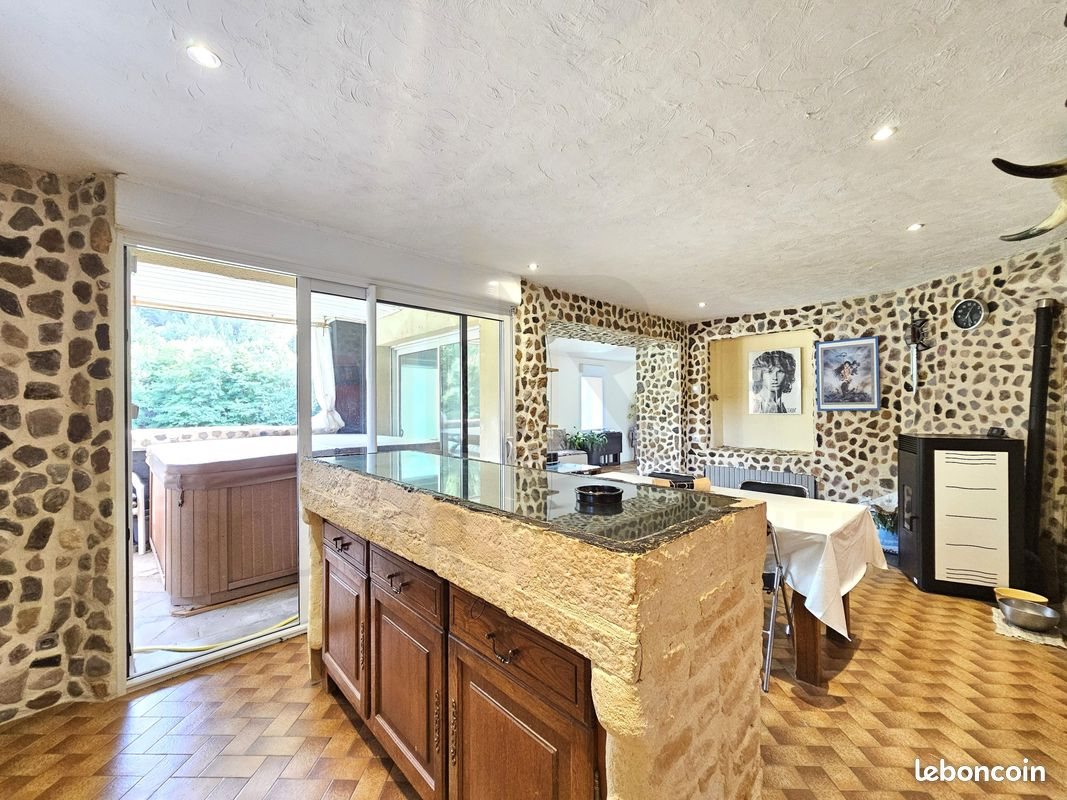 Maison à vendre, 168m², Meyrueis