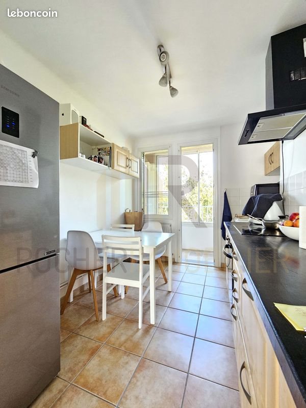 Appartement à louer, 74m², Marvejols