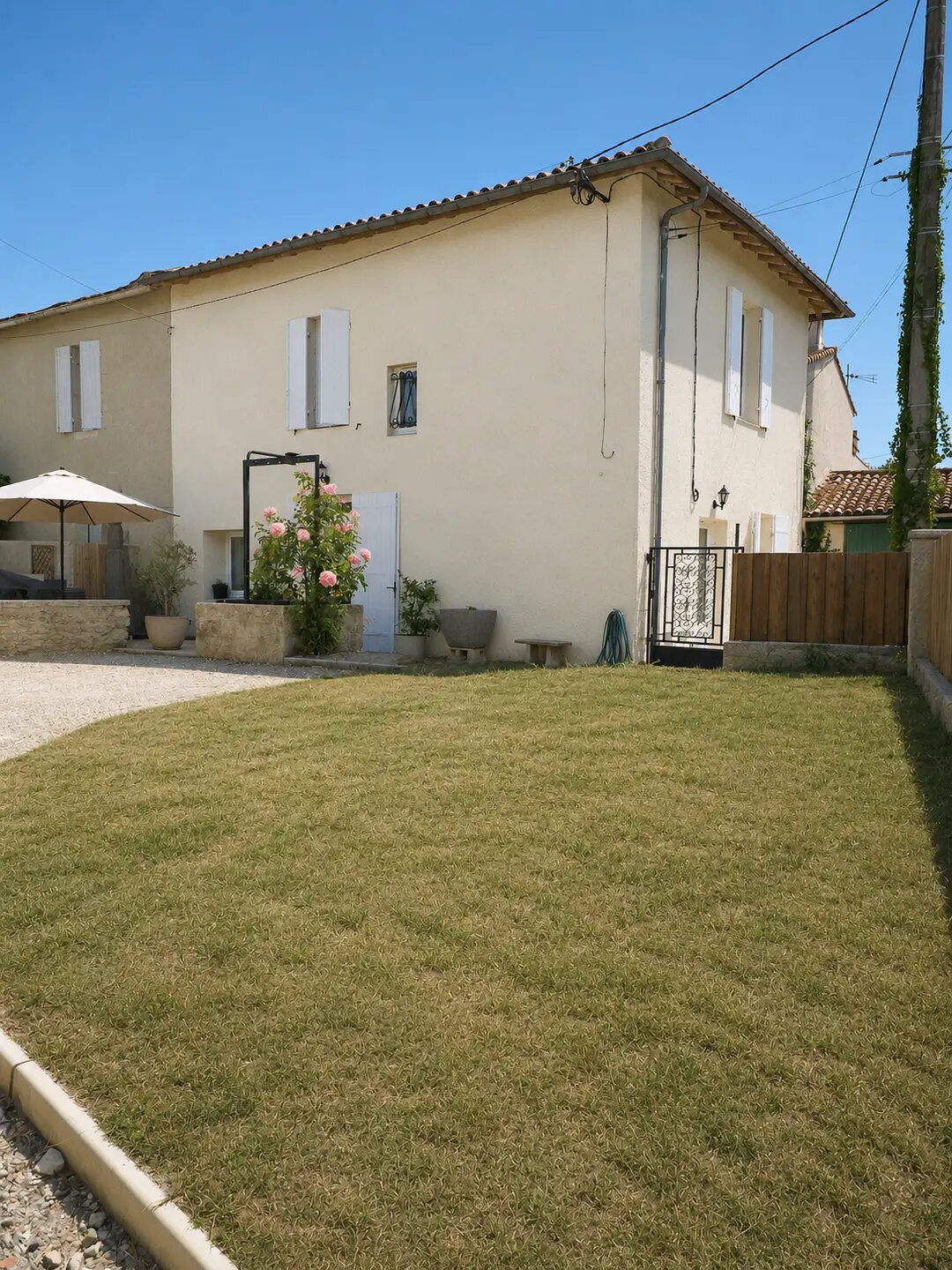 Maison à louer, 77m², Preignac