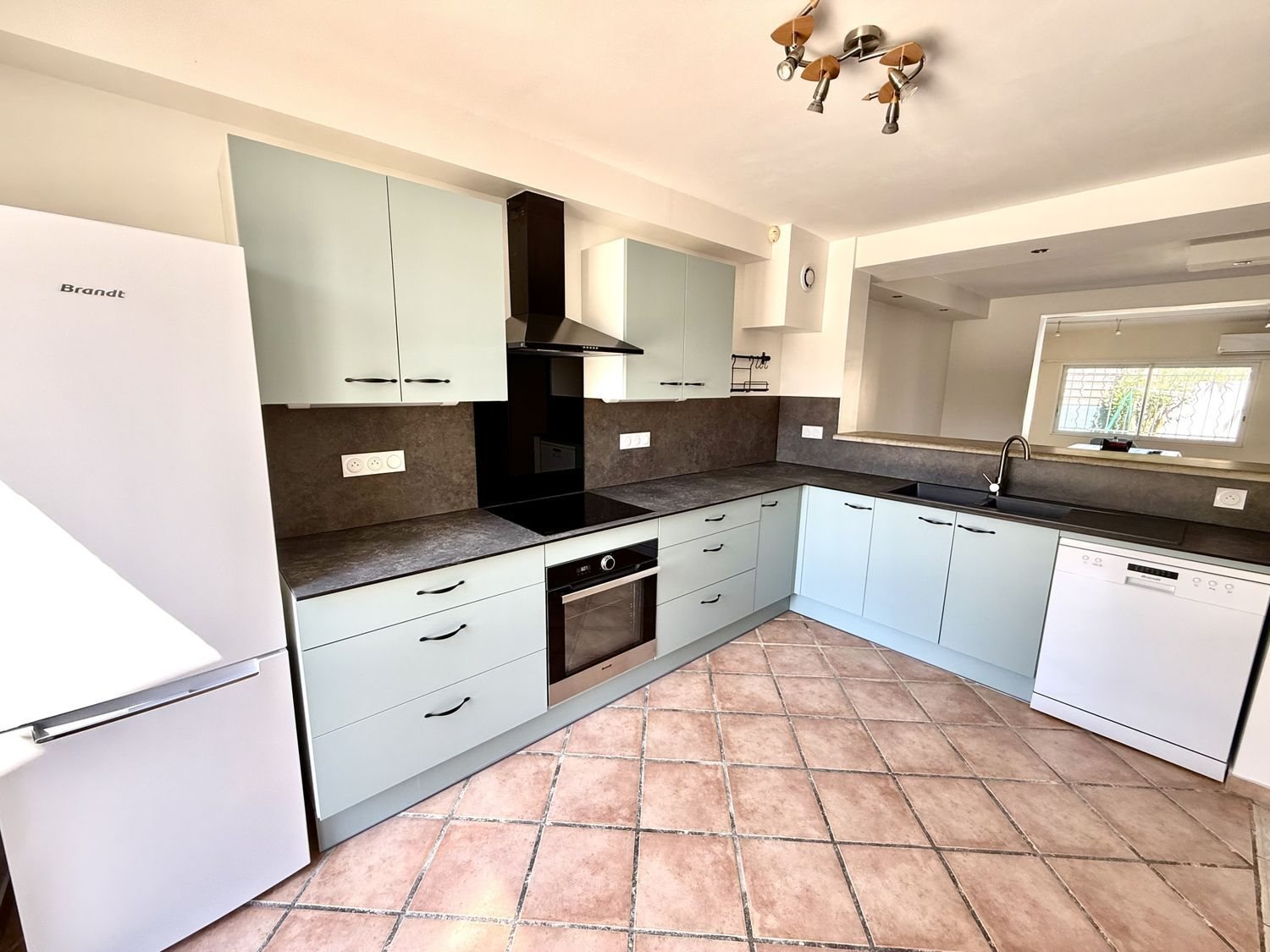 Maison à louer, 101m², Nîmes