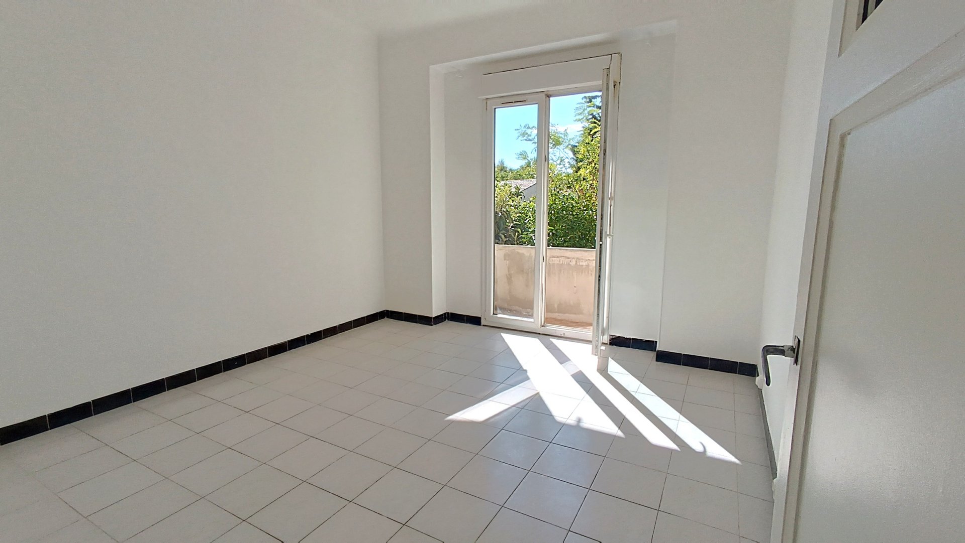 Appartement à louer, 60m², Marseille 4ème