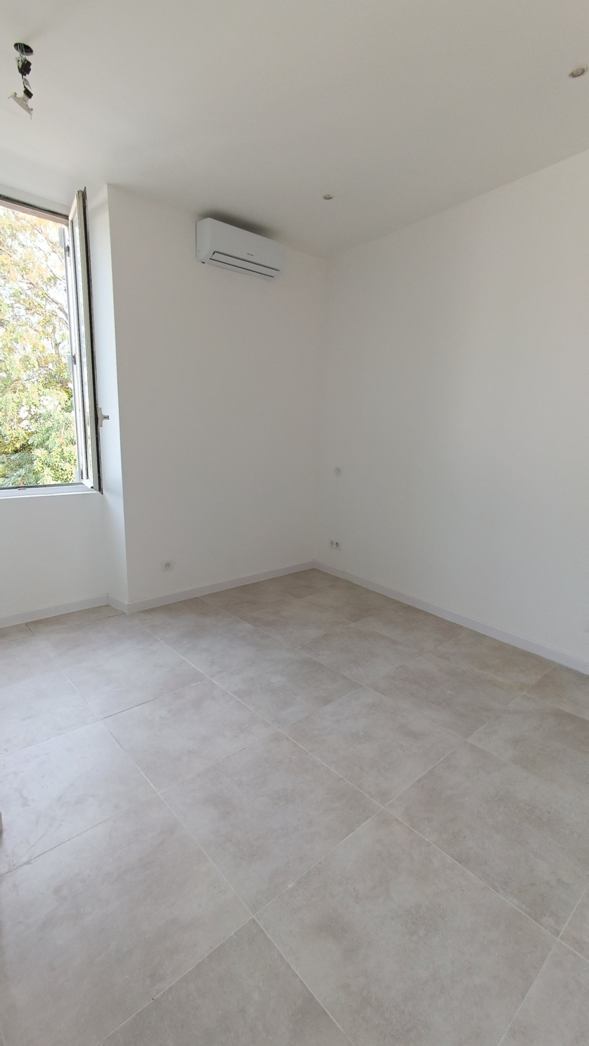 Appartement à louer, 40m², Marseille 9ème