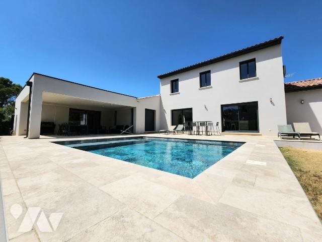 Maison à vendre, 220m², Uchaux