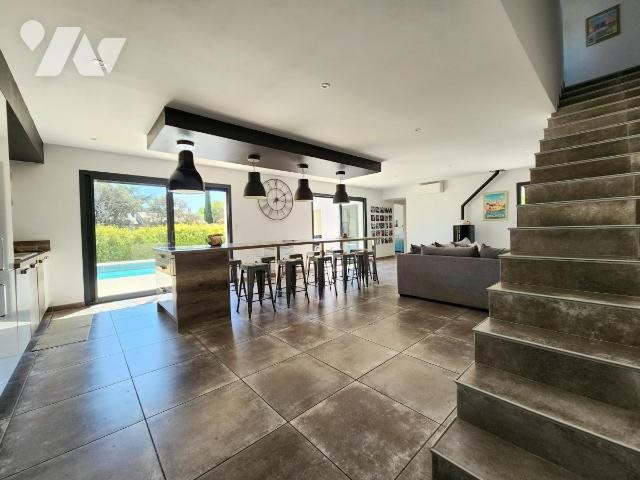 Maison à vendre, 220m², Uchaux
