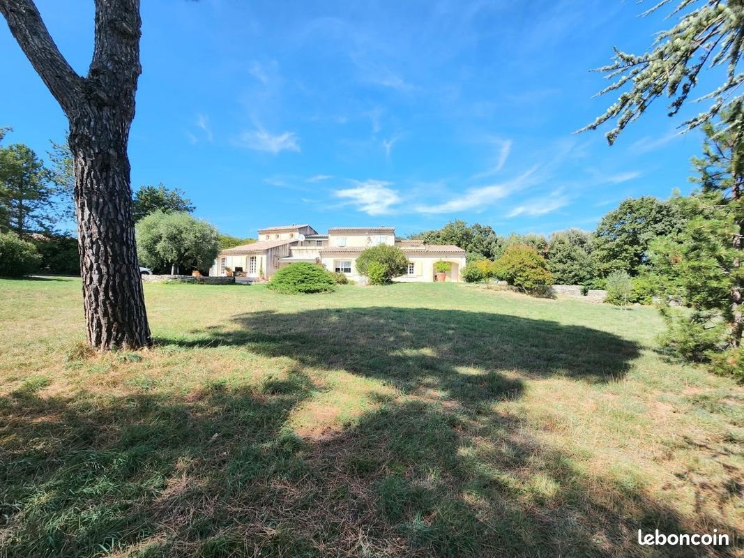 Maison à vendre, 200m², Bourg-Saint-Andéol