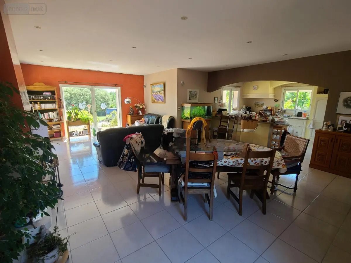 Maison à vendre, 142m², Taulignan