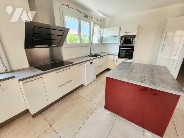 Maison à vendre, 243m², Montélimar