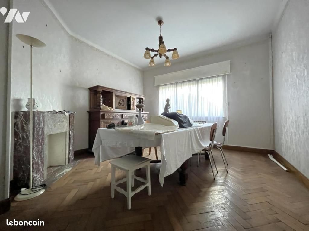 Maison à vendre, 190m², Solesmes