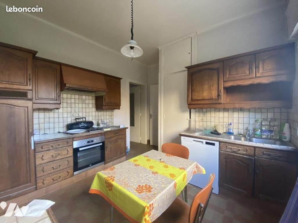 Maison à vendre, 190m², Solesmes