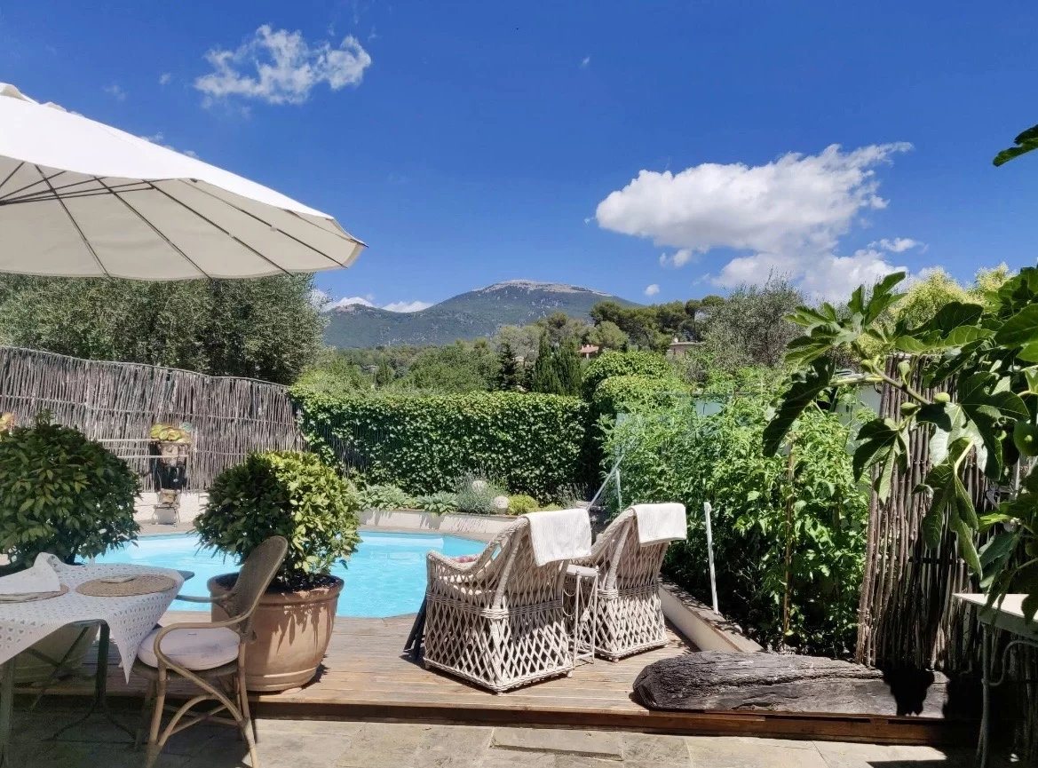 Maison à vendre, 245m², Roquefort-les-Pins