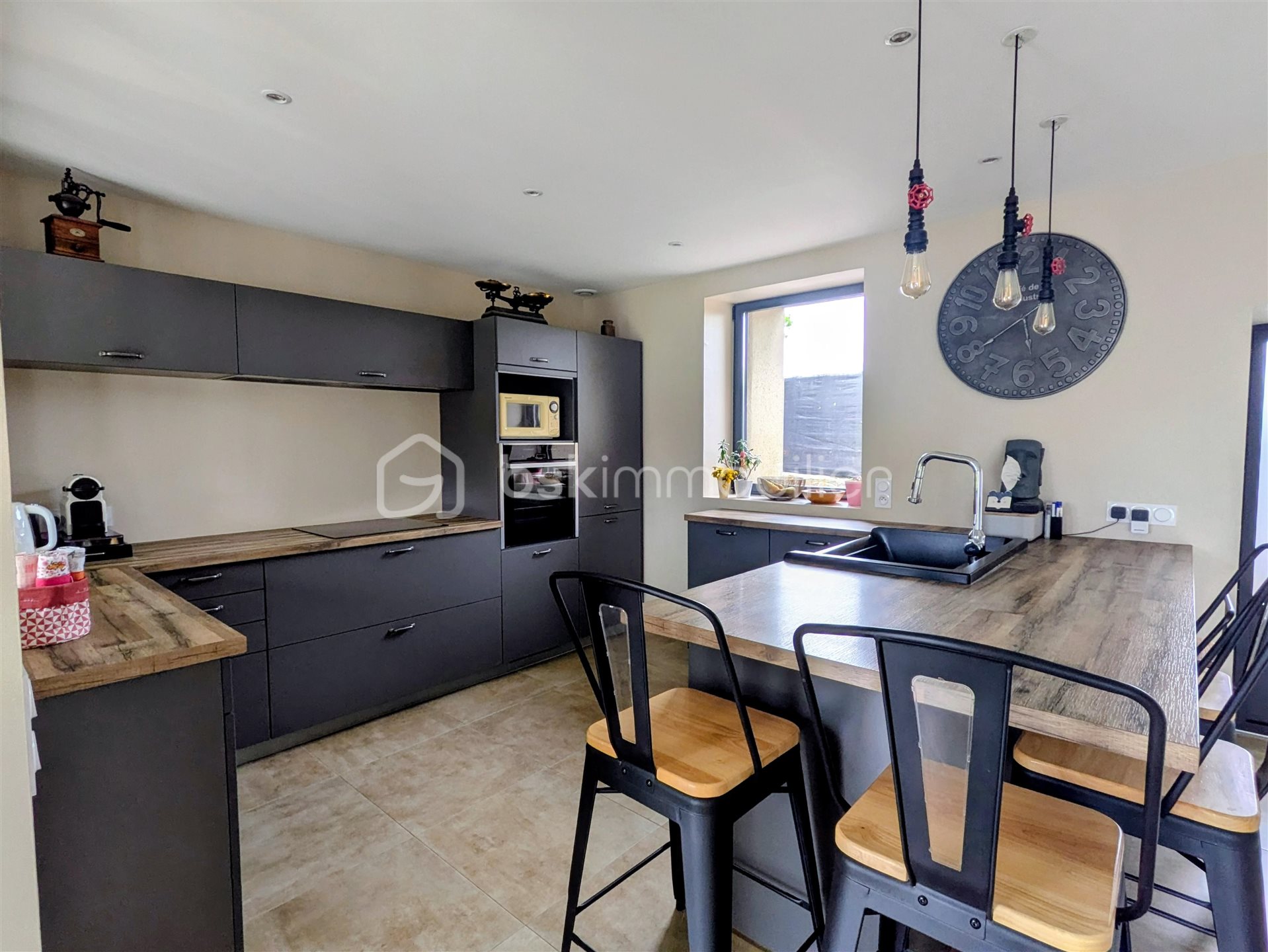 Maison à vendre, 143m², Bais
