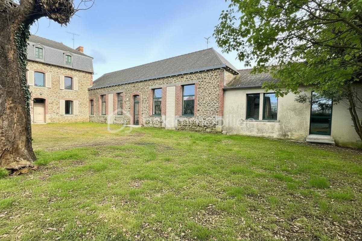 Maison à vendre, 273m², La Guerche-de-Bretagne