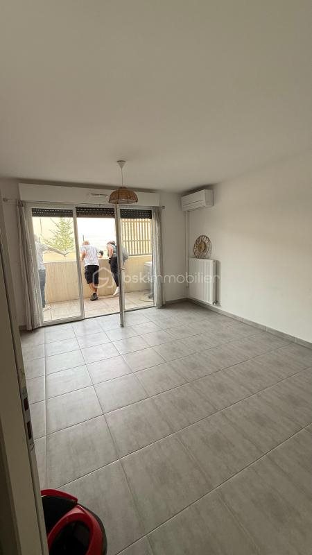 Appartement à louer, 45m², La Roque-d'Anthéron