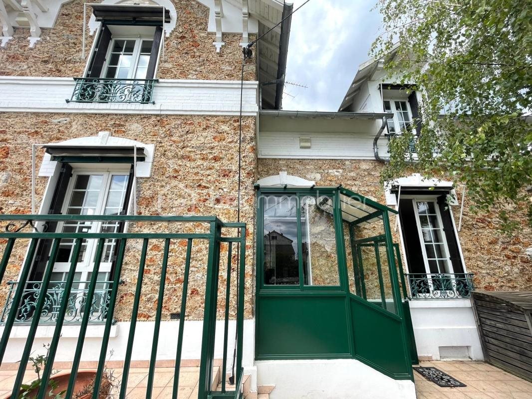 Maison à vendre, 190m², La Ville-du-Bois