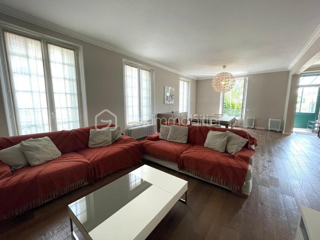 Maison à vendre, 190m², La Ville-du-Bois