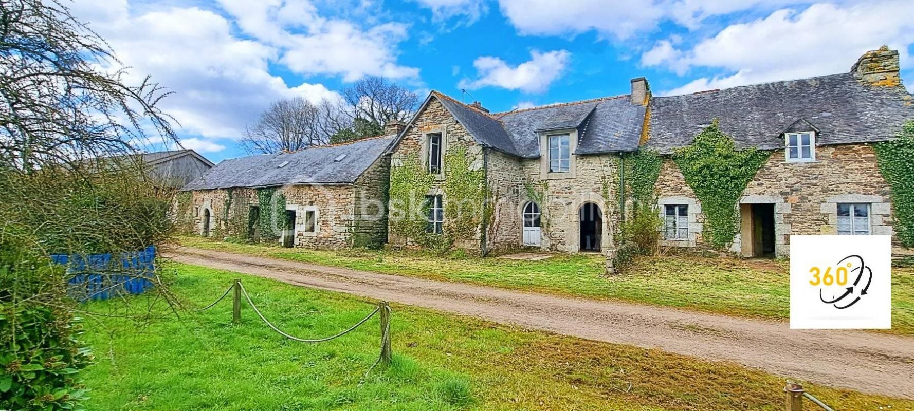 Maison à vendre, 260m², Huelgoat