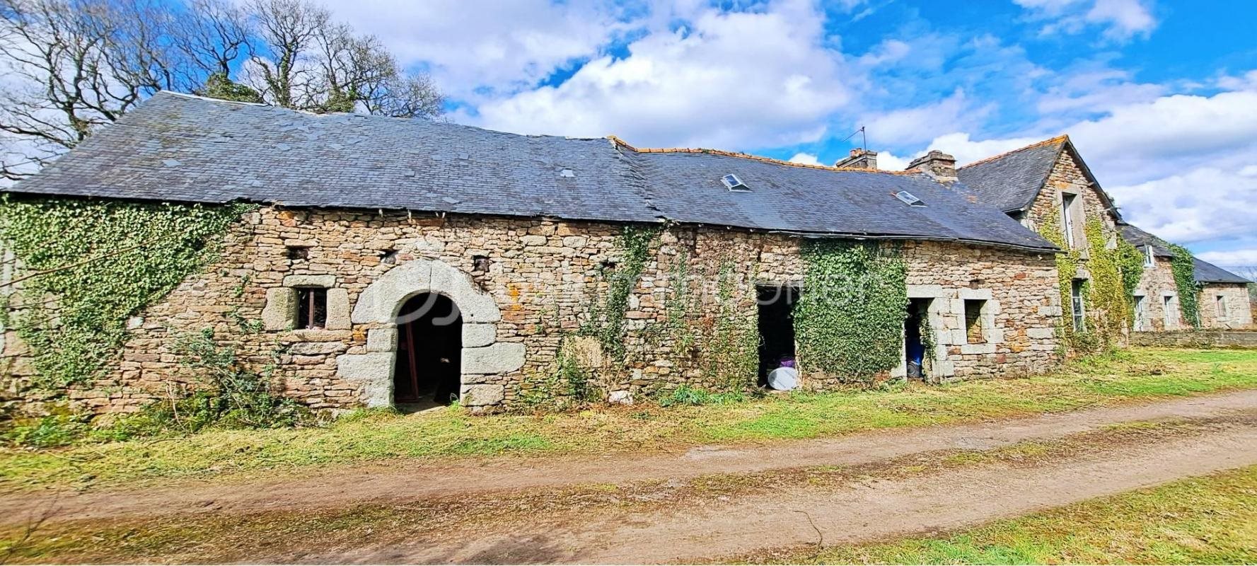 Maison à vendre, 260m², Huelgoat