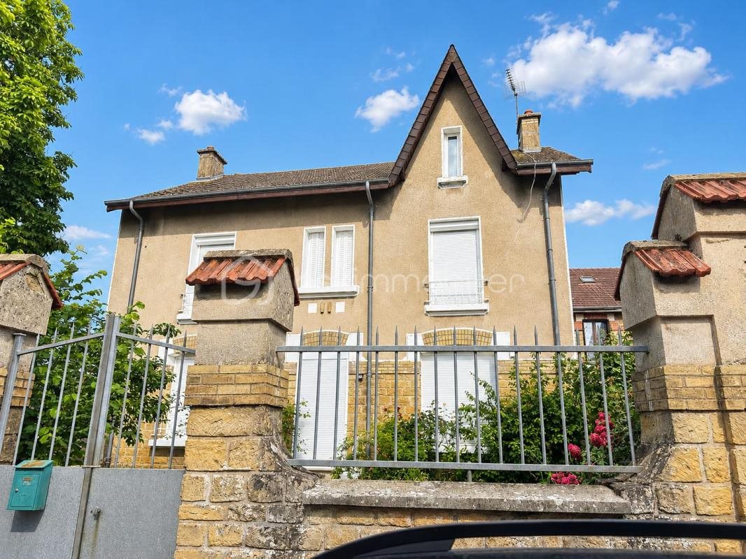 Maison à vendre, 175m², Donchery