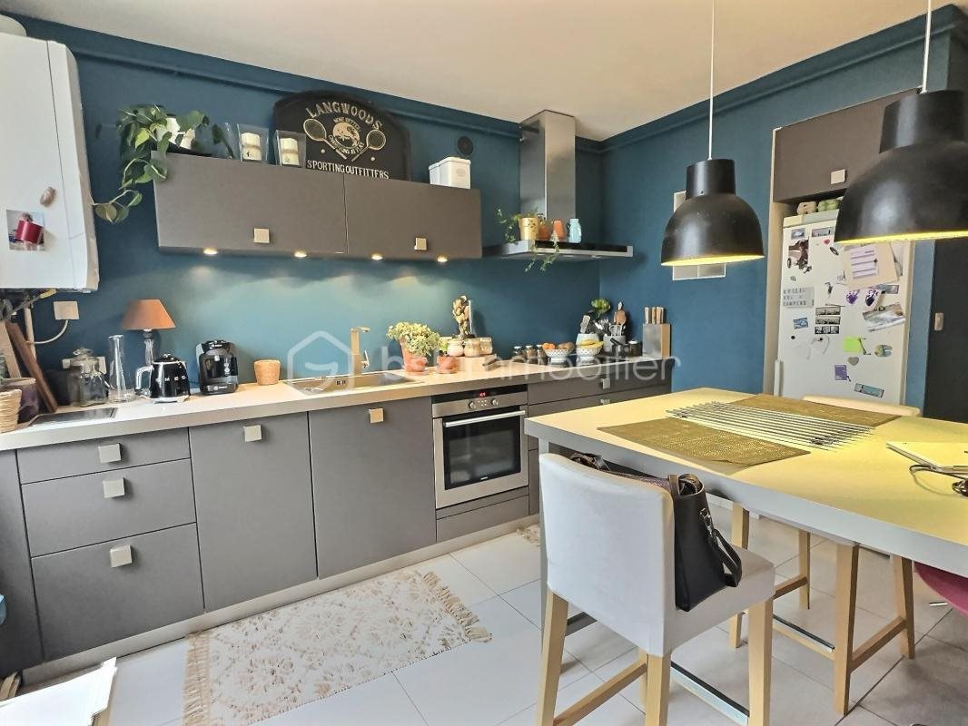 Appartement à vendre, 83m², Sedan