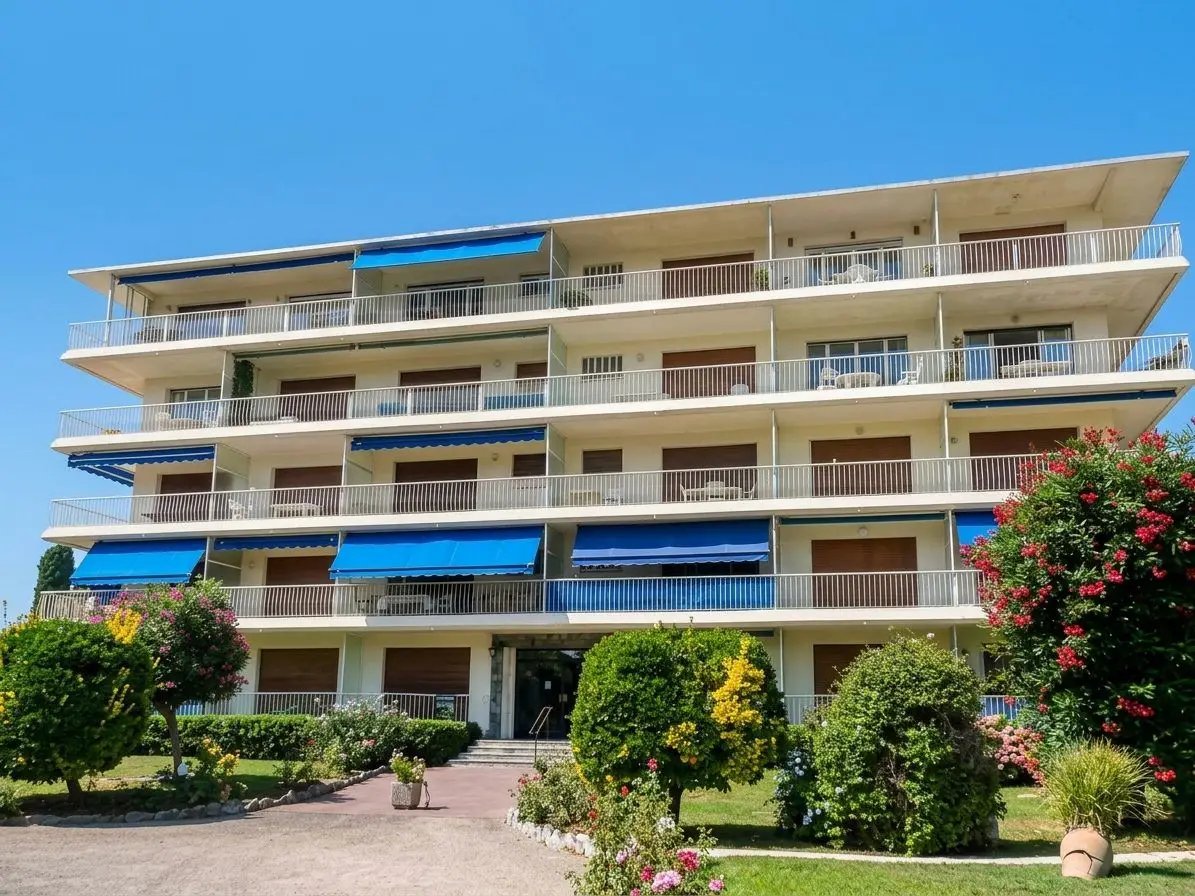 Appartement à louer, 27m², Antibes
