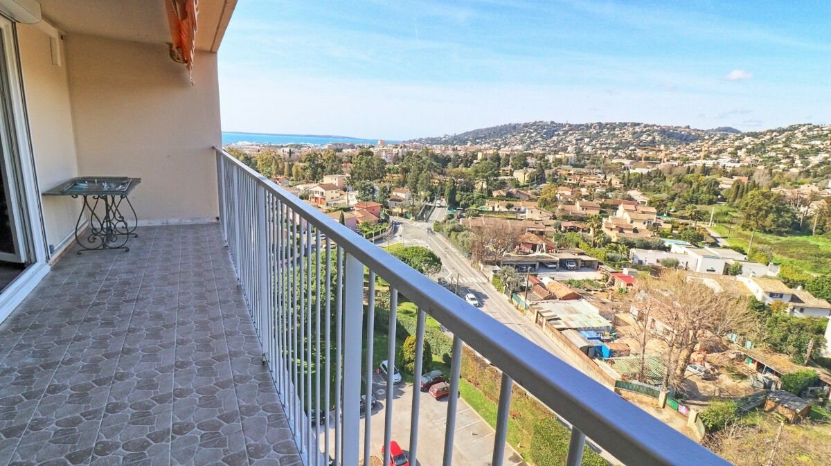 Appartement à louer, 41m², Antibes