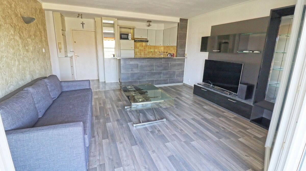 Appartement à louer, 41m², Antibes