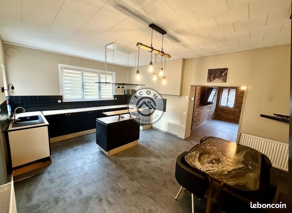 Maison à vendre, 118m², Crespin