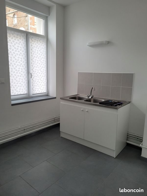 Maison à louer, 73m², Etroeungt