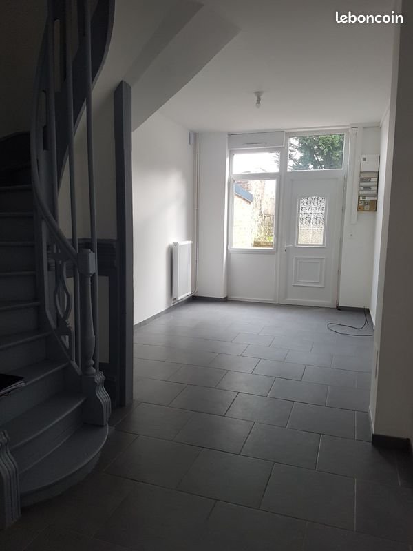 Maison à louer, 73m², Etroeungt
