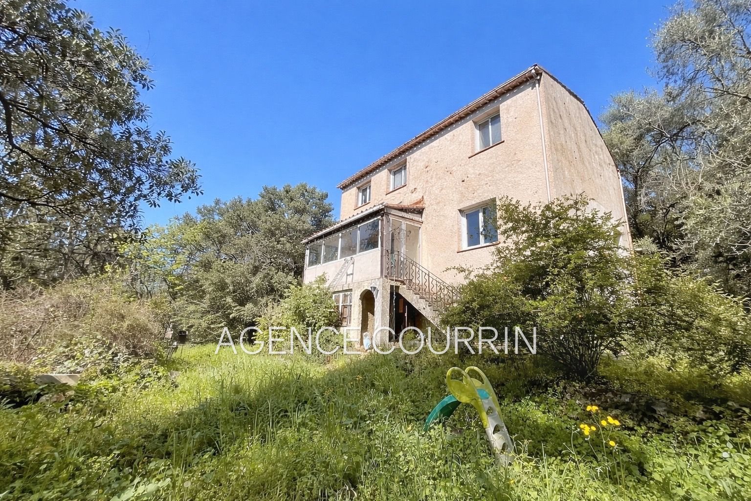 Maison à vendre, 140m², Saint-Cézaire-sur-Siagne