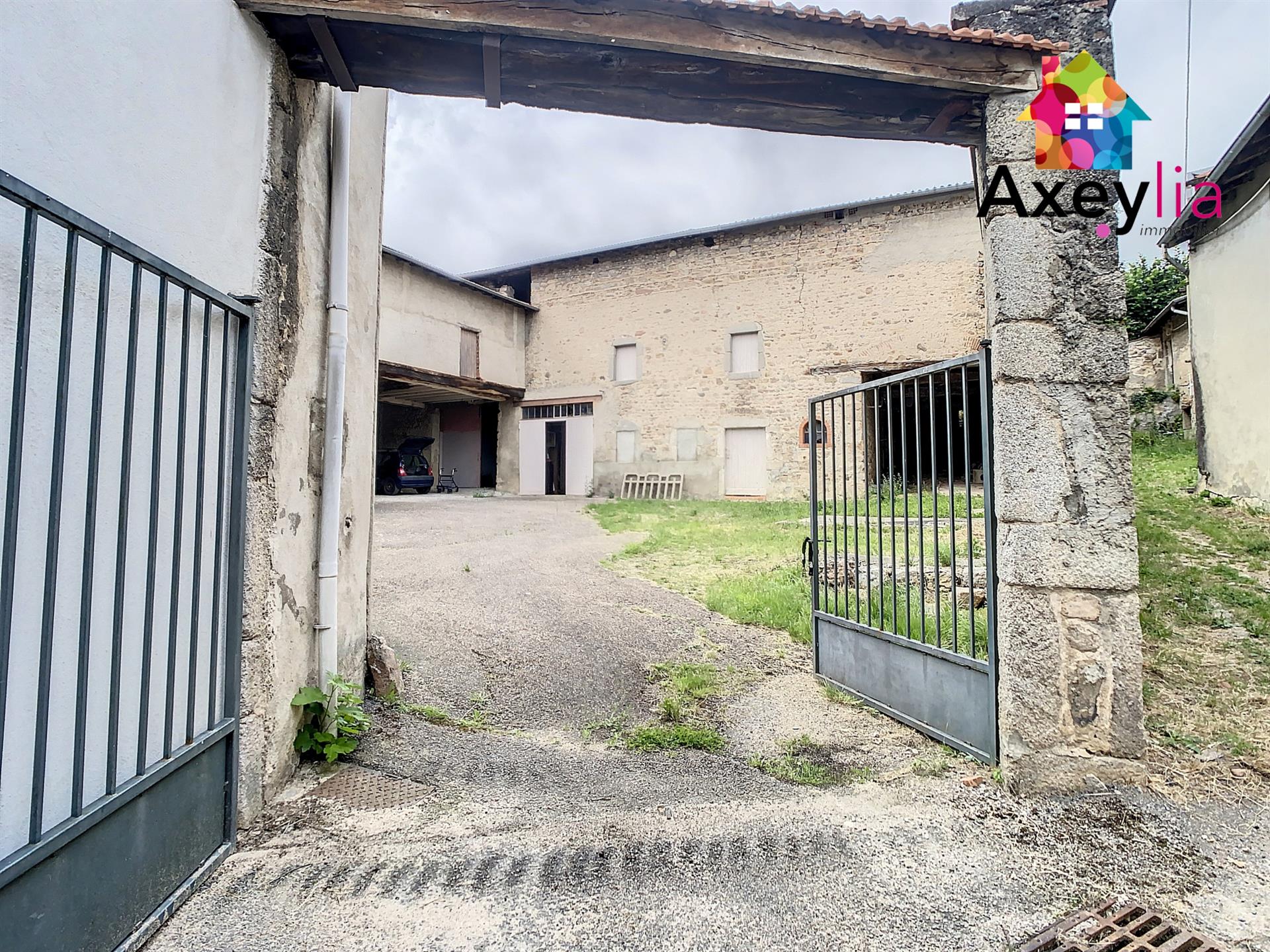 Maison à vendre, 342m², Renaison