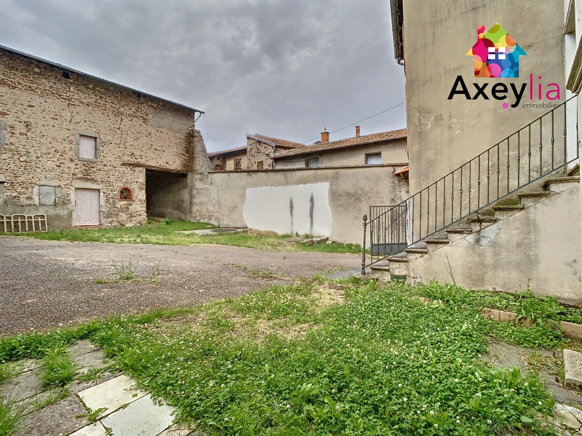 Maison à vendre, 342m², Renaison