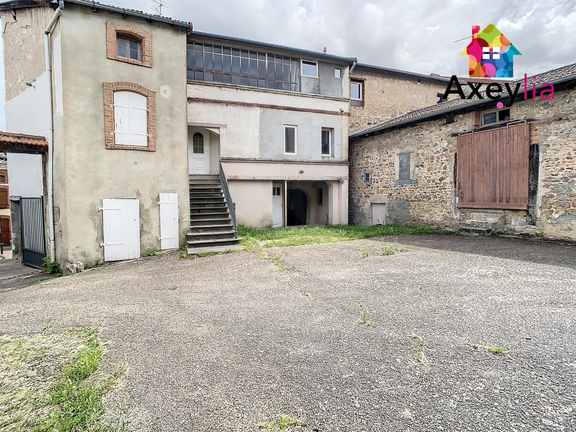 Maison à vendre, 342m², Renaison