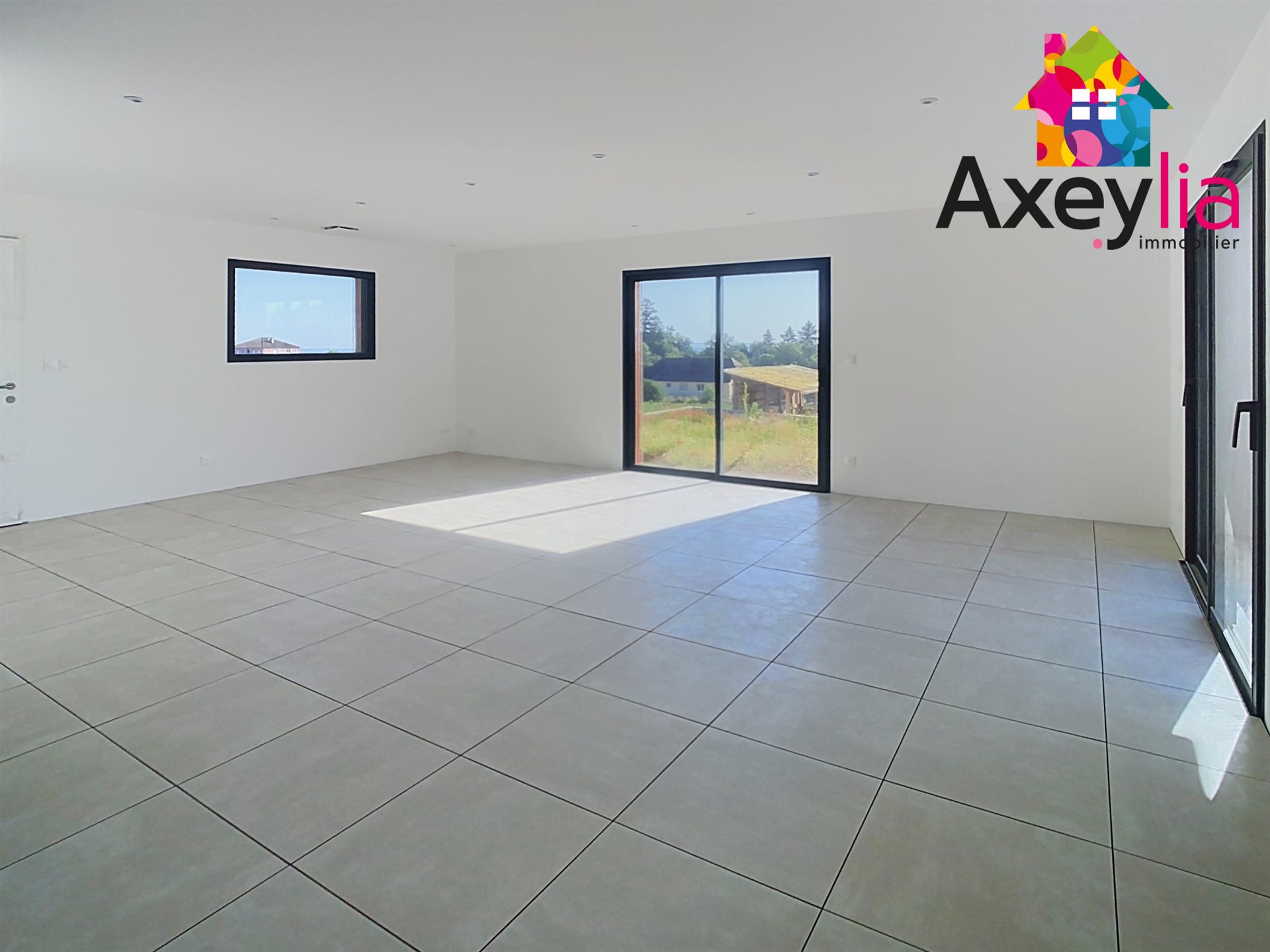 Maison à vendre, 117m², Ambierle