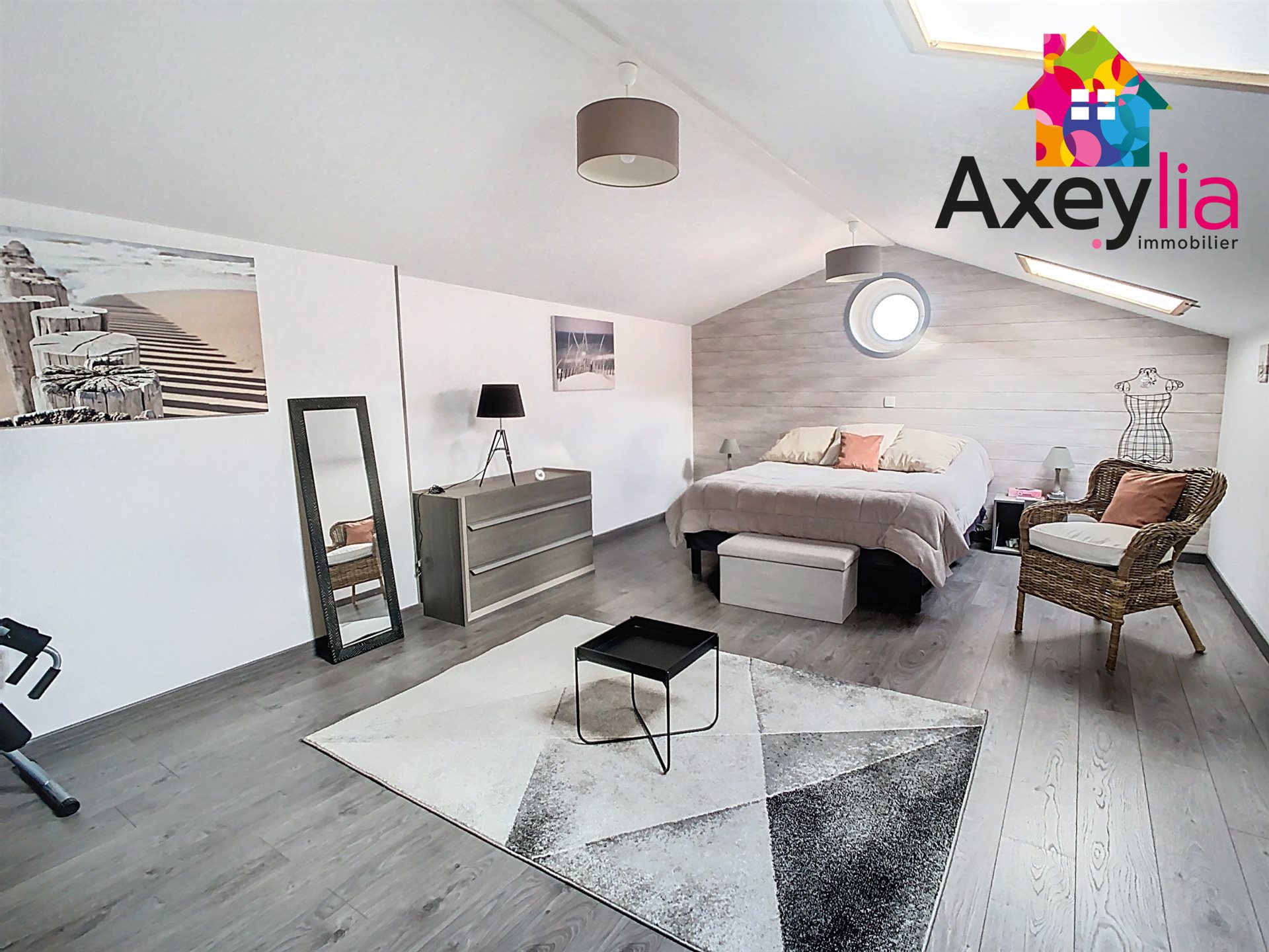 Maison à vendre, 219m², La Pacaudière