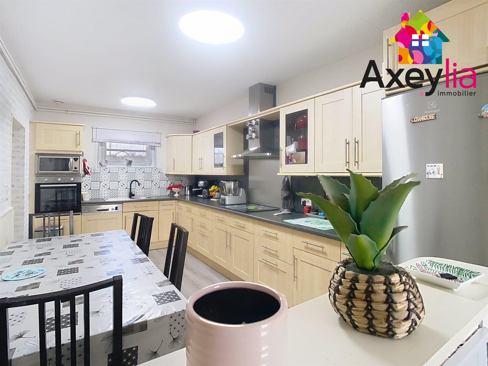 Maison à vendre, 219m², La Pacaudière