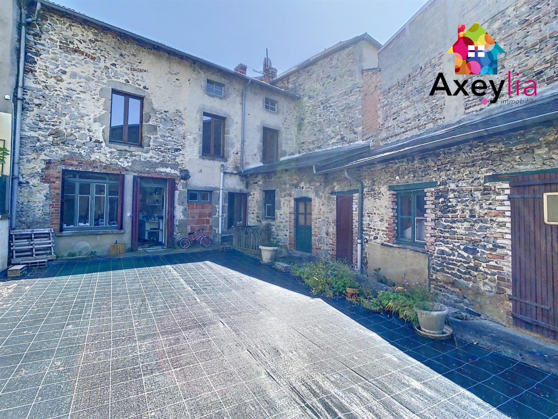 Maison à vendre, 221m², Ferrières-sur-Sichon