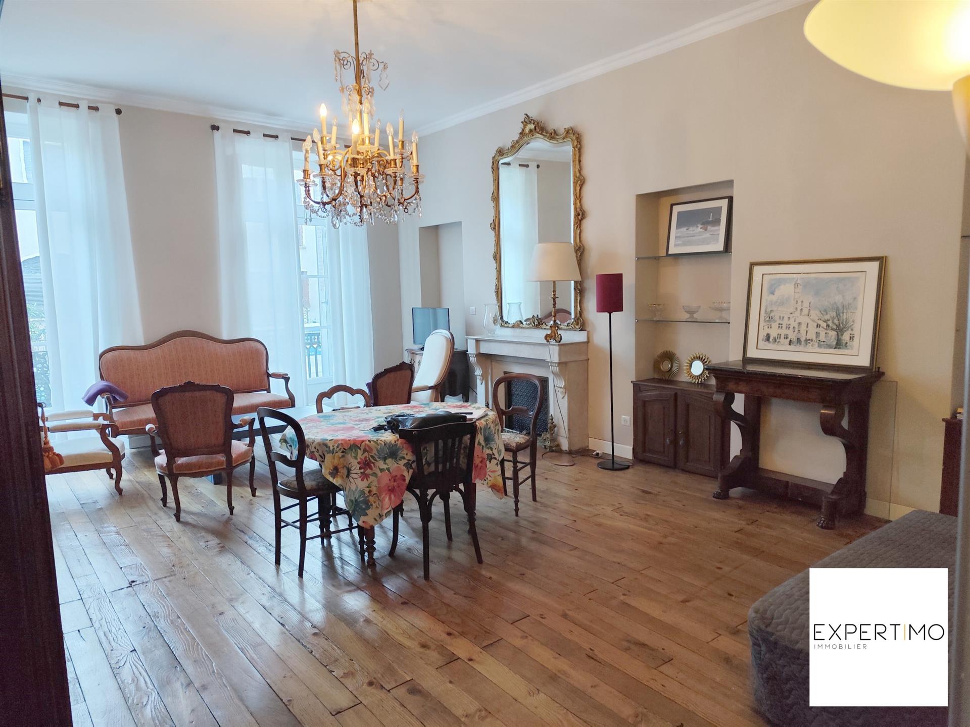 Appartement à vendre, 70m², Bagnères-de-Luchon