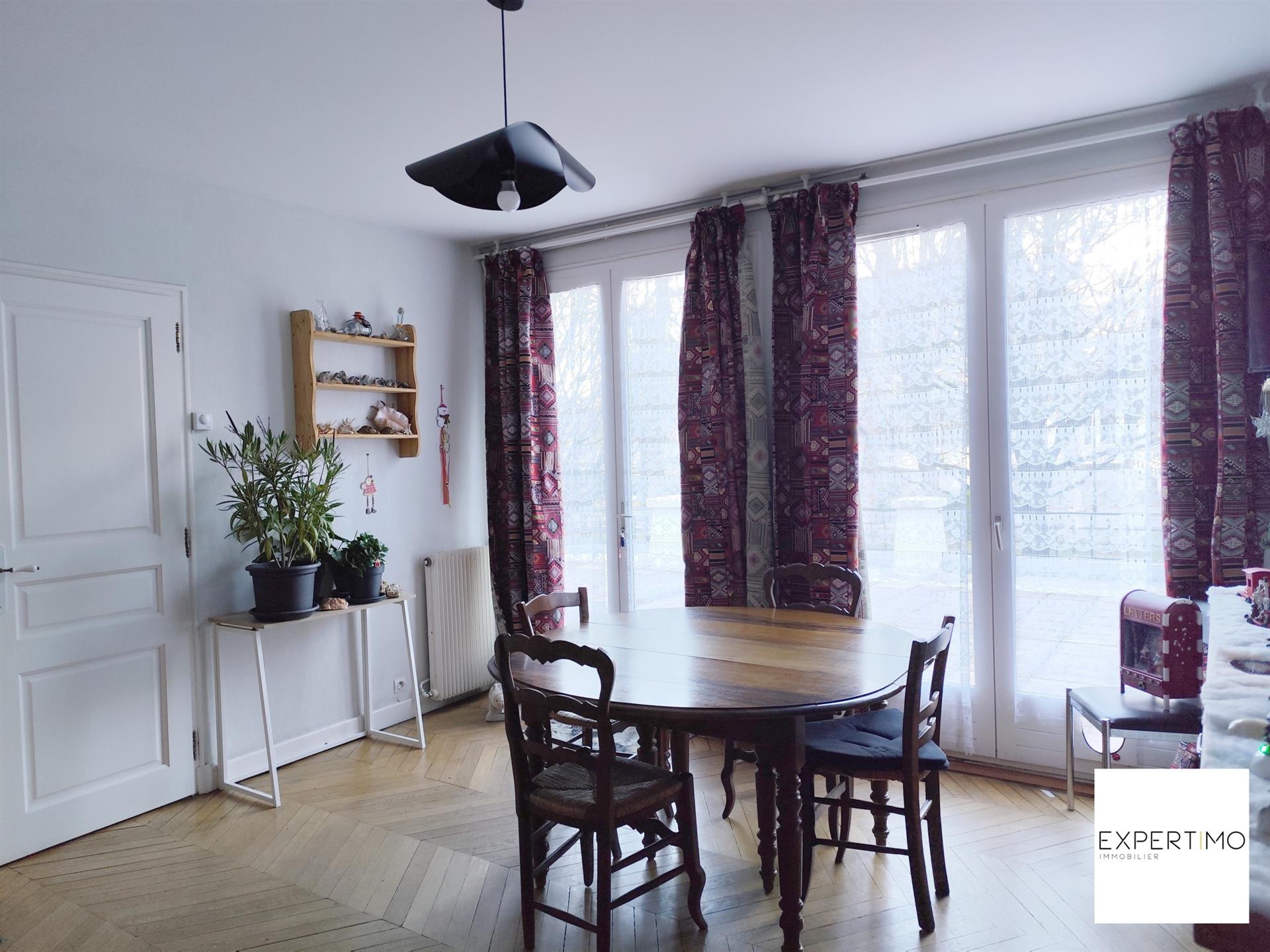 Appartement à vendre, 69m², Bagnères-de-Luchon
