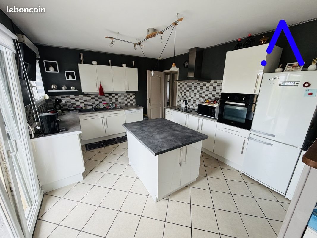 Maison à vendre, 122m², Croismare