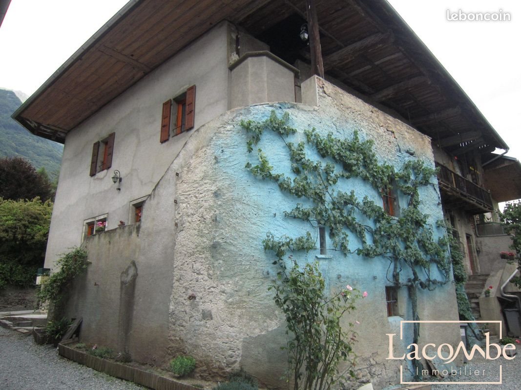 Appartement à louer, 65m², Fréterive