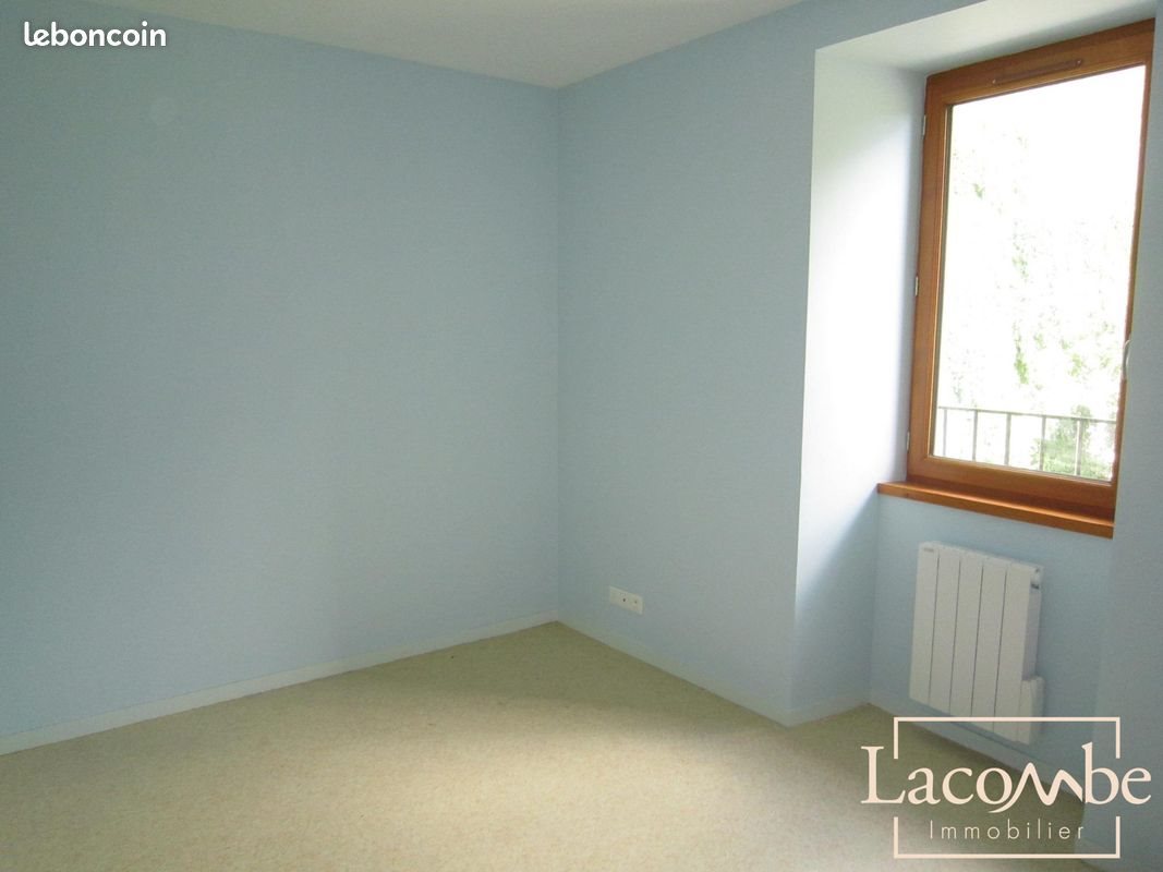 Appartement à louer, 65m², Fréterive