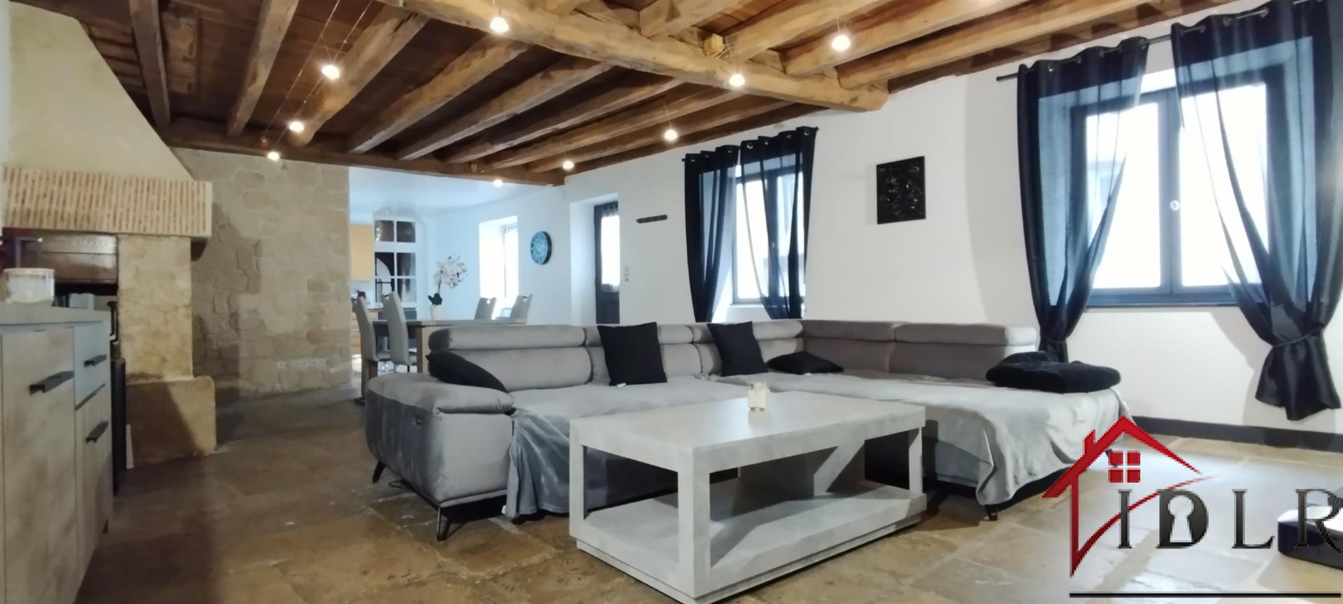 Maison à vendre, 242m², Langres