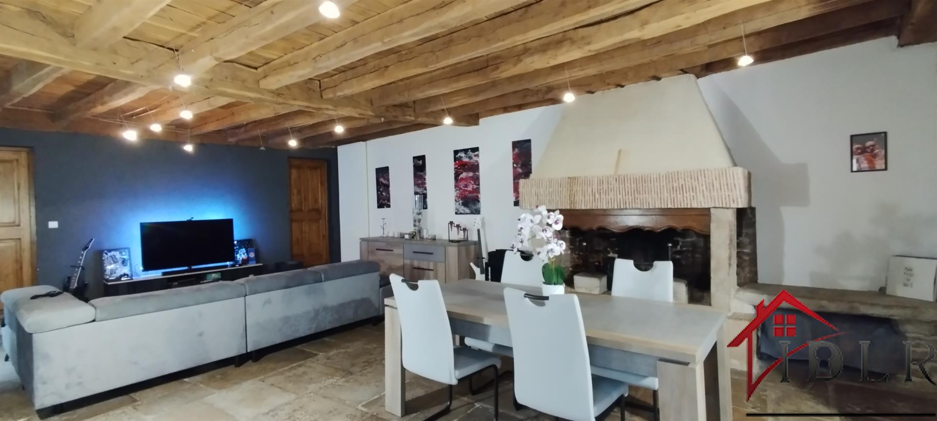 Maison à vendre, 242m², Langres