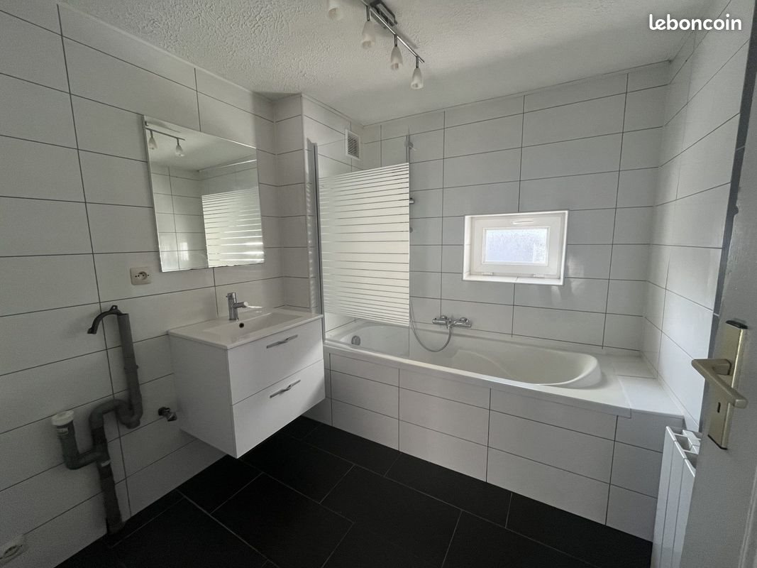 Maison à louer, 88m², Réding