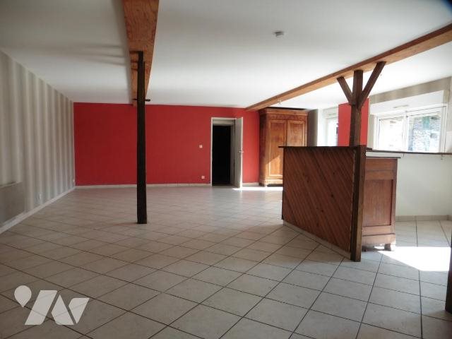 Maison à louer, 150m², La Chapelle-Glain
