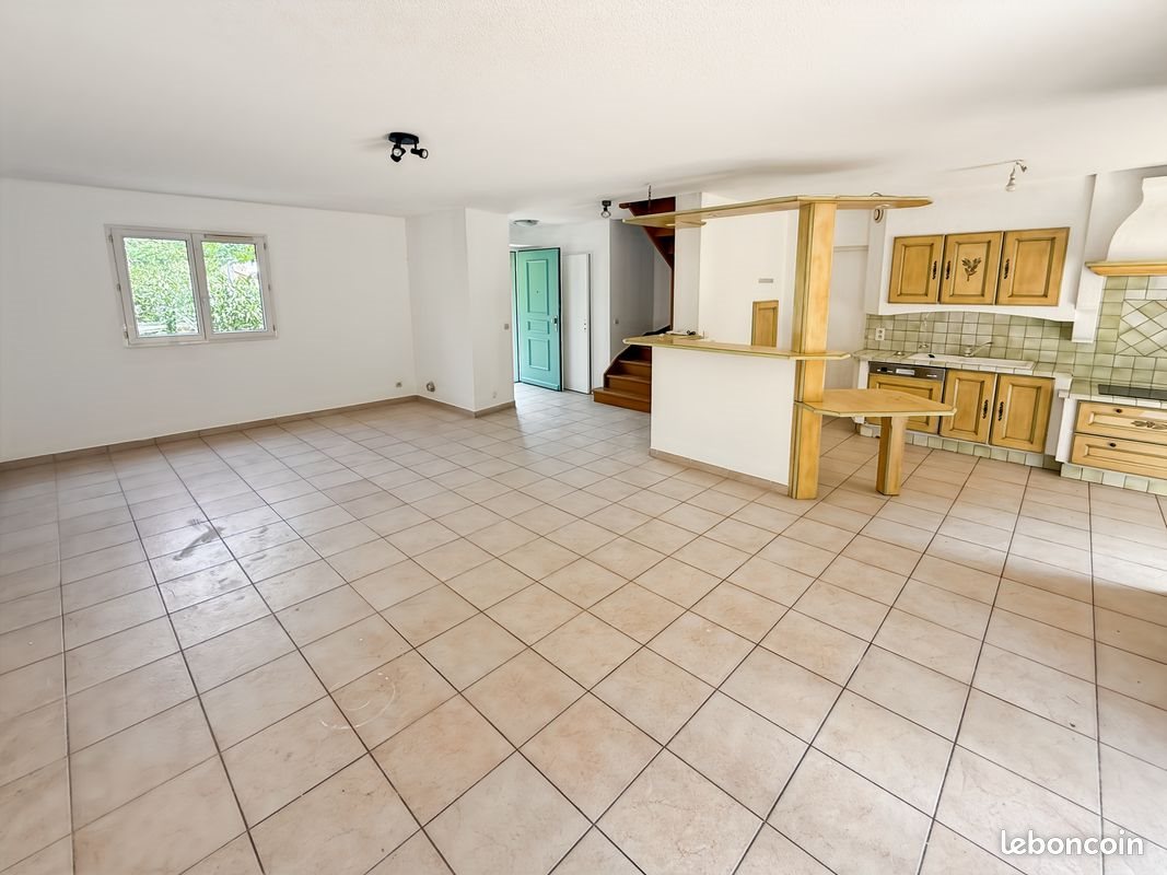 Maison à louer, 80m², Valbonne