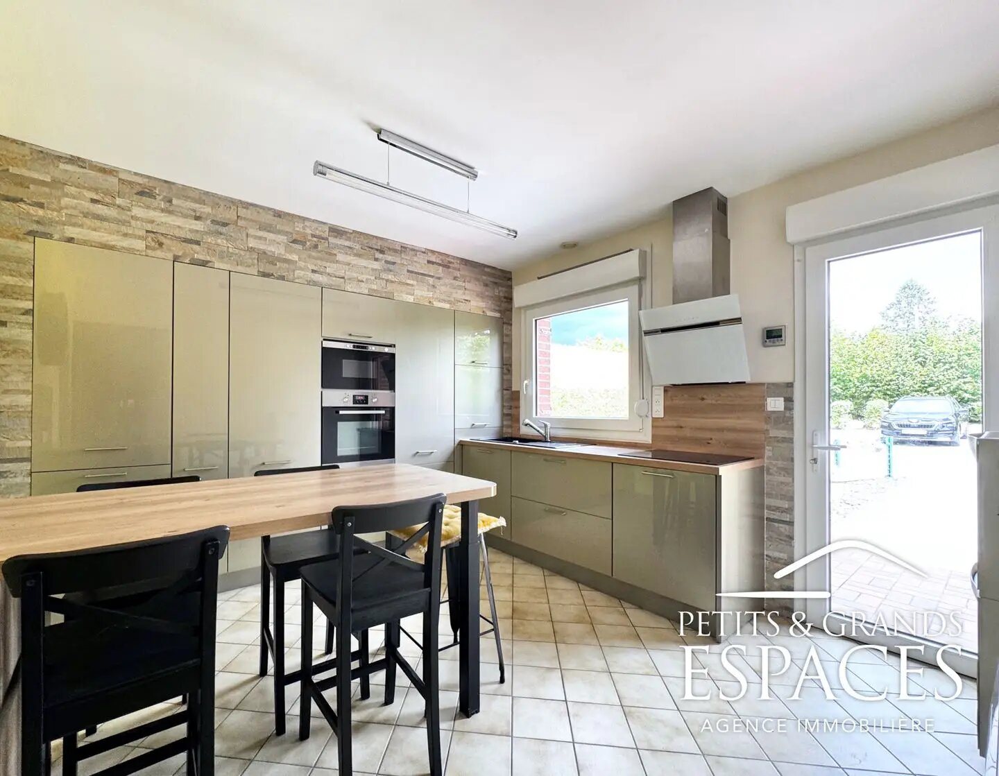 Maison à vendre, 150m², Préseau